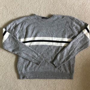 Brandy Melville Grey Crewneck Sweater